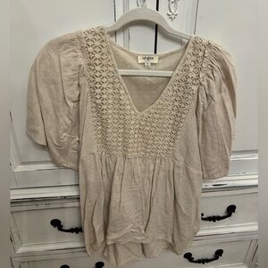Women’s size medium top